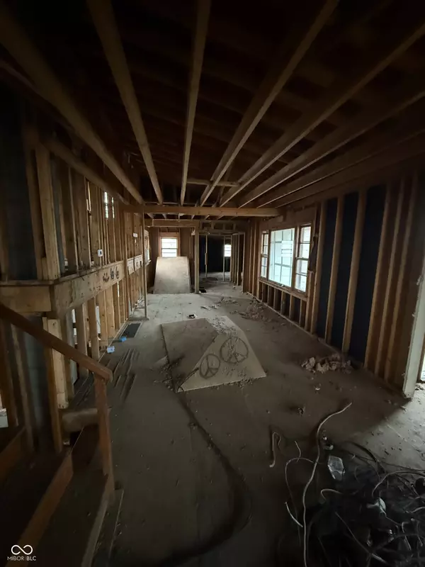 Sheridan, IN 46069,721 E State Road 38