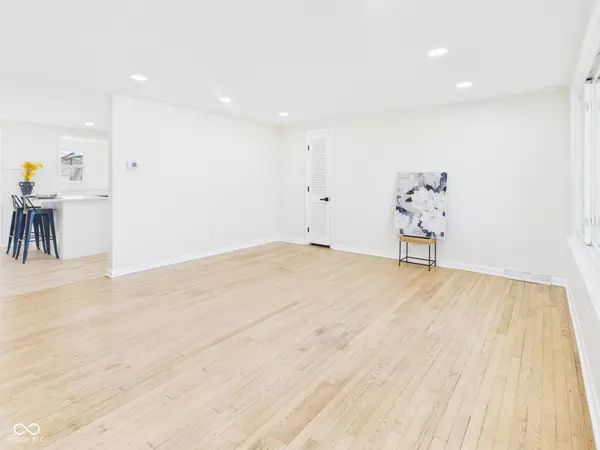 Anderson, IN 46013,5 W Estate ST