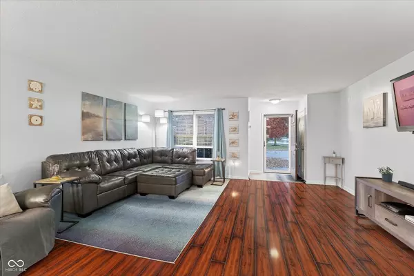 Westfield, IN 46062,3702 Crest Point DR