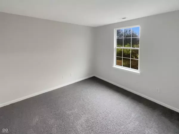 Indianapolis, IN 46231,1076 Halifax LN