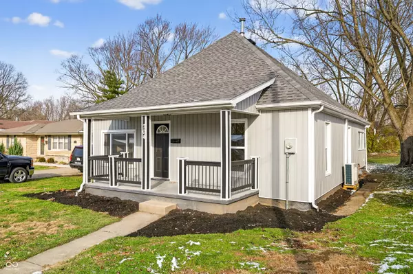 704 W 7th ST, Seymour, IN 47274