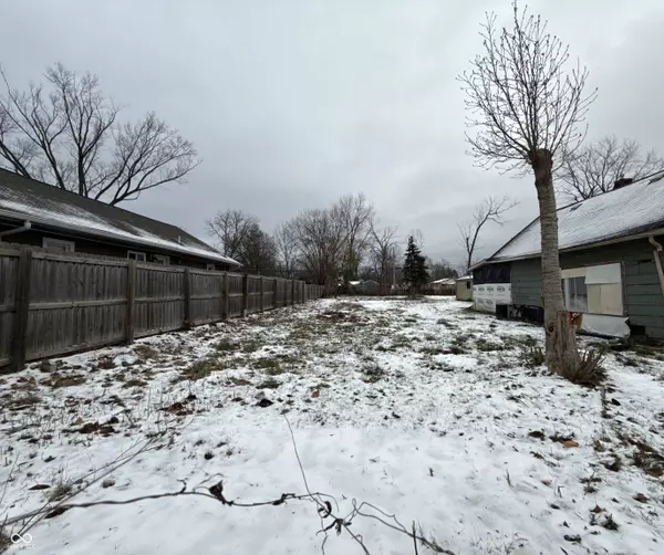 Indianapolis, IN 46241,1035 Westbrook AVE