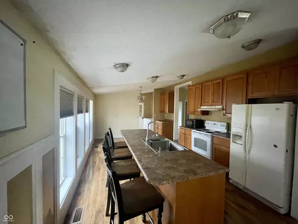 Columbus, IN 47203,4673 W Ridge DR