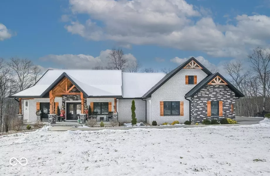 9218 S Foggy Ridge LN, Bloomington, IN 47401