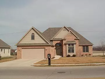 1049 Shadowlawn, Greencastle, IN 46135