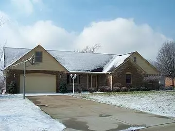 6063 W Eland DR, New Palestine, IN 46163