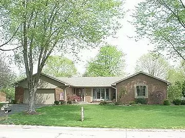 121 MEANDER WAY, Greenwood, IN 46142