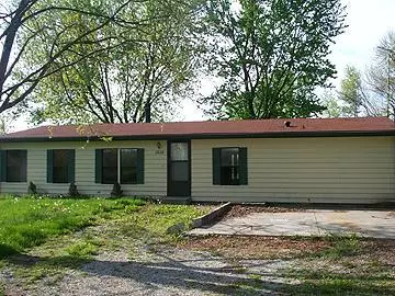 2025 E COUNTY ROAD 100, Danville, IN 46122