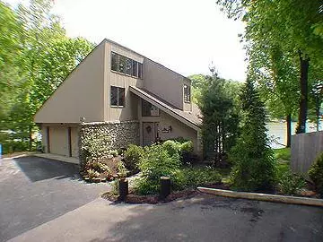 4511 Poplar Dr S., Columbus, IN 47201