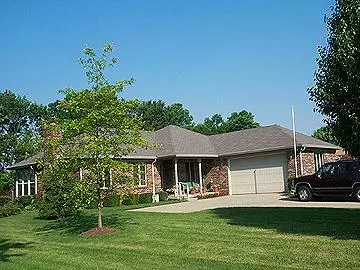 11105 Pheasant Run, Fairland, IN 46126