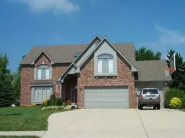 10641 THORNY RIDGE TRL, Fishers, IN 46038