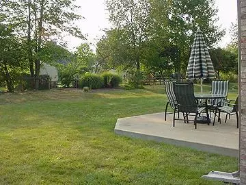 Indianapolis, IN 46256,9424 Pinecreek DR