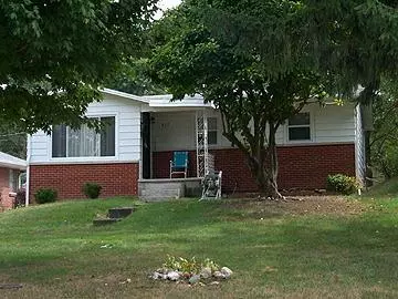Indianapolis, IN 46219,927 N Eaton AVE