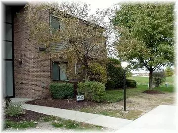 Indianapolis, IN 46254,4540-3 Village CT