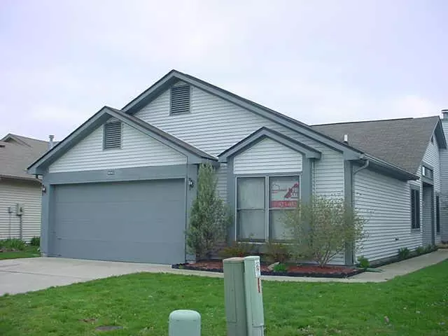 4043 EAGLE COVE DR, Indianapolis, IN 46254