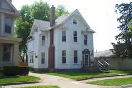 215 W Hendricks ST, Shelbyville, IN 46176