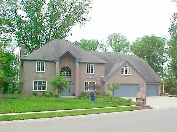 6791 BLACK OAK COURT WEST, Avon, IN 46123