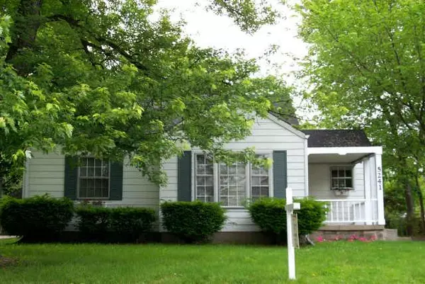 5241 Rosslyn, Broad Ripple, IN 46220