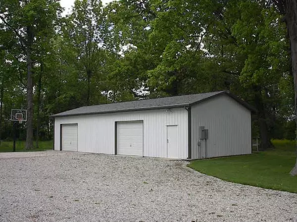 Sheridan, IN 46069,23300 MULE BARN RD