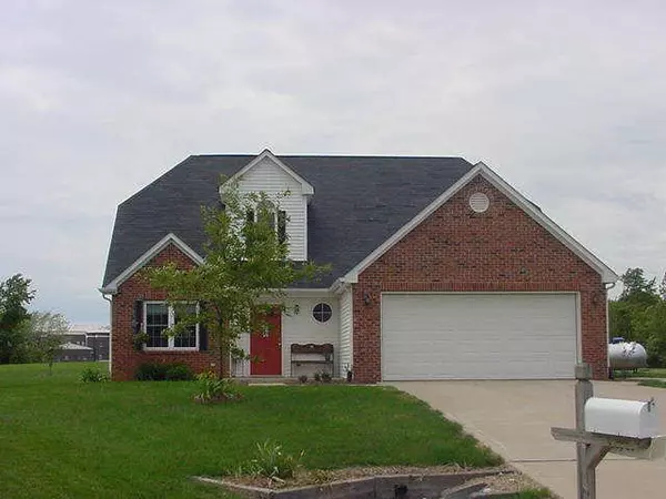 134 Sunrise LN, Lizton, IN 46149