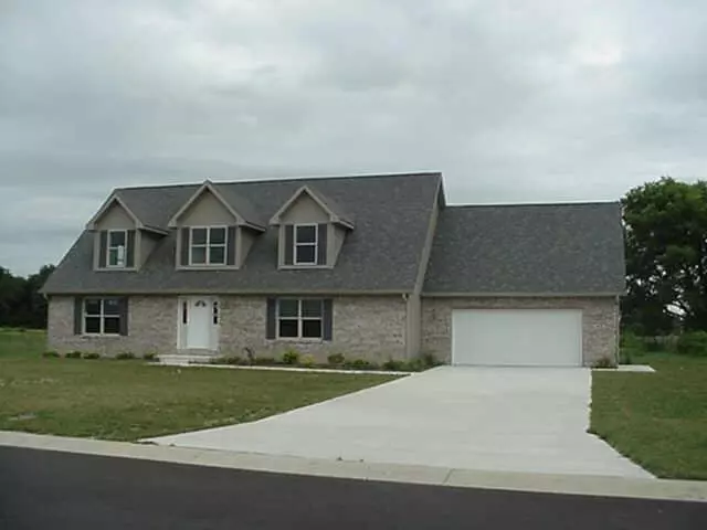 945 Walnut CT, Lizton, IN 46149