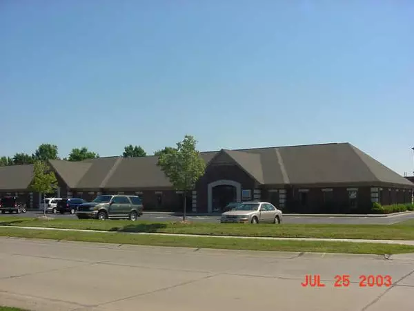 373 Meridian Parke Suite E LN, Greenwood, IN 46142