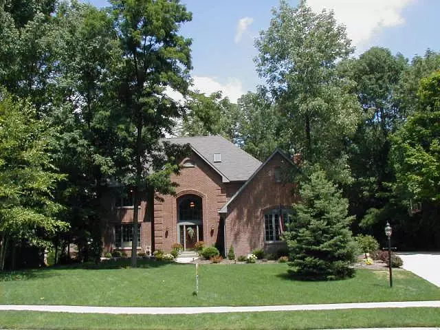 Indianapolis, IN 46236,9163 BLUESTONE CIR