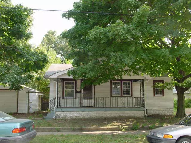 Indianapolis, IN 46205,919 E 49th ST