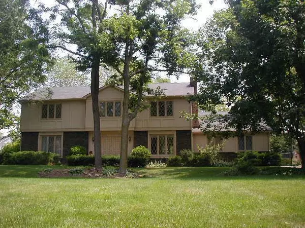 Carmel, IN 46033,253 Red Oak LN