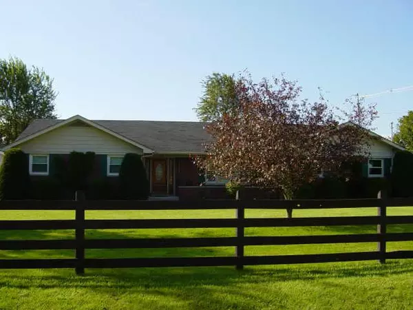 831 Walnut ST, Tipton, IN 46072