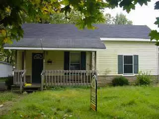23 W Jackson ST, Knightstown, IN 46148