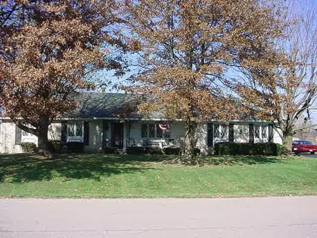 6890 CONNIE DRIVE, Avon, IN 46123