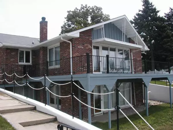 Rochester, IN 46975,2612 S Country Club DR