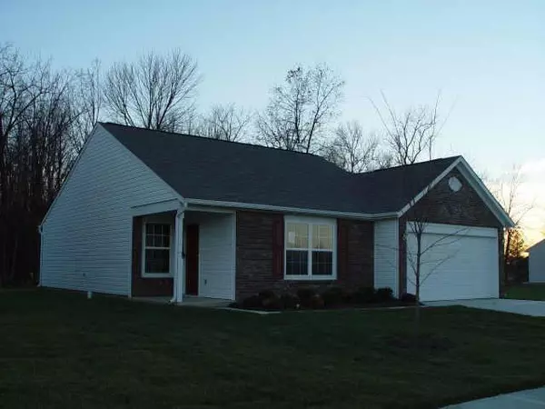 165 E Hilltop Farms BLVD, New Whiteland, IN 46184