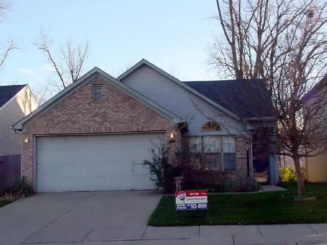 Indianapolis, IN 46254,5171 Pin Oak DR