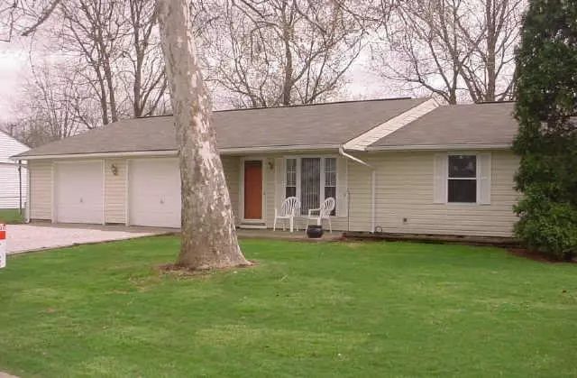 1113 Corn Tassel ROW, Greenwood, IN 46142