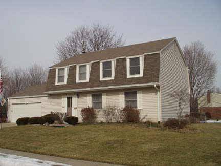 1162 Greenbriar DR, Greenwood, IN 46142