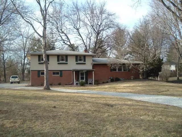 Indianapolis, IN 46240,9320 CRESTVIEW DR