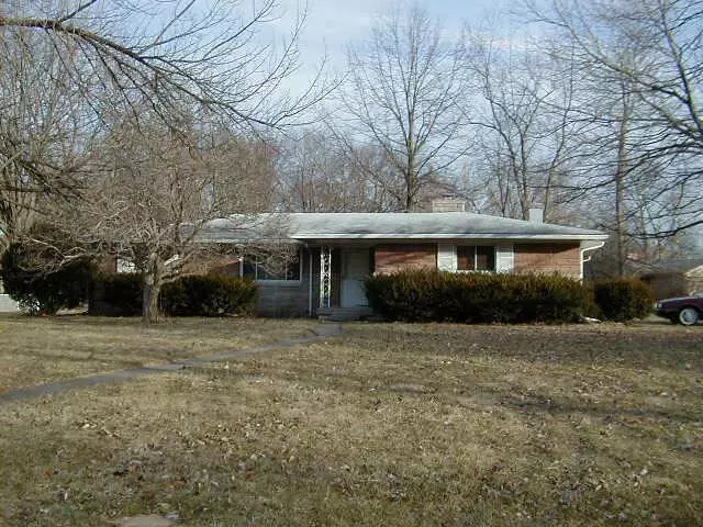 Indianapolis, IN 46260,1041 Oakwood TRL