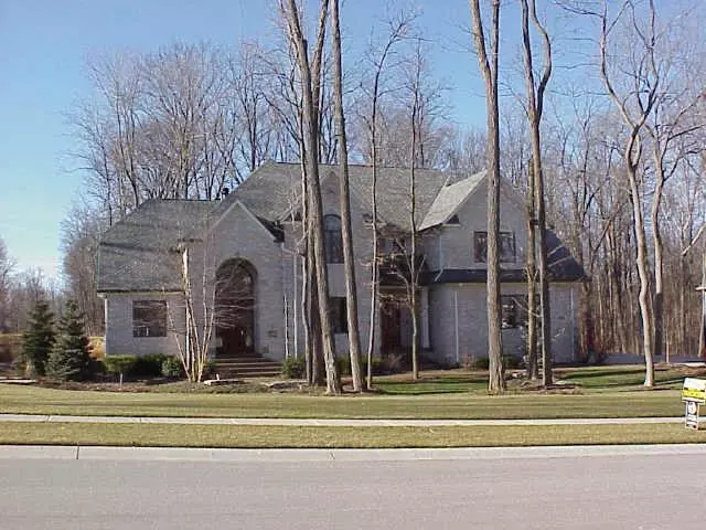 4248 CREEKSIDE PASS, Zionsville, IN 46077