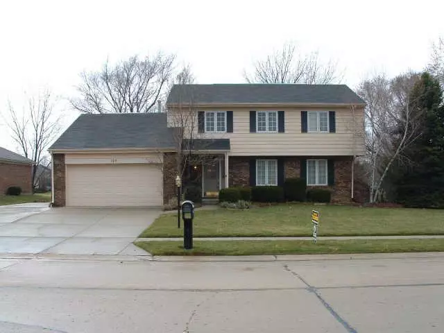 Zionsville, IN 46077,125 Irongate DR