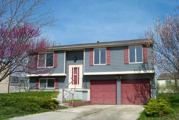 11330 E Bremerton CIR, Cumberland, IN 46229
