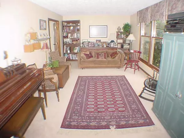 Columbus, IN 47201,632 Ridgeview LN