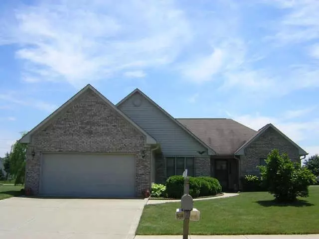 Avon, IN 46123,1434 Macintosh CT