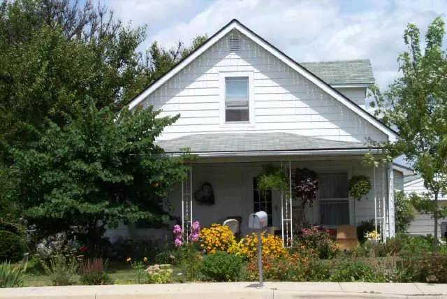 Amo, IN 46103,4931 Main ST