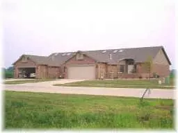 Shelbyville, IN 46176,1328 Country Creek CIR #E-1