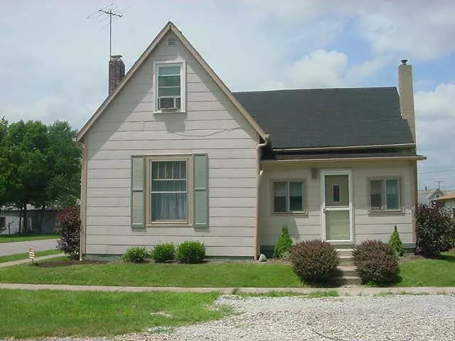 135 N Walnut ST, Atlanta, IN 46031
