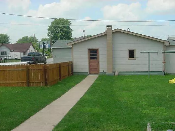 Atlanta, IN 46031,135 N Walnut ST