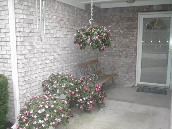 Greenwood, IN 46142,262 N Greenbriar DR