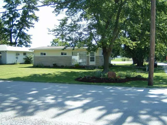 201 N Main ST, Whitestown, IN 46075